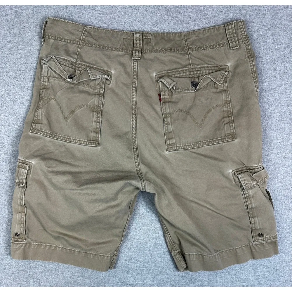 VTG Levis Cargo Shorts Mens 38 Khaki Tan Cotton Multi Pocket Y2K‎ Baggy Grunge